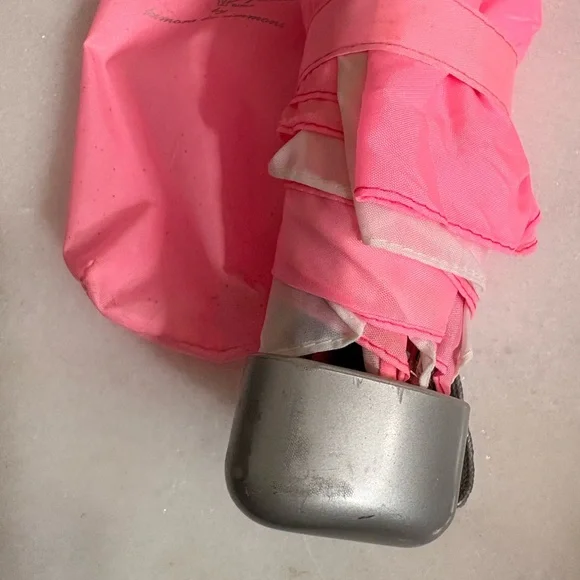 Baby Phat Pink and White Umbrella Travel Umbrella - Picture 4 of 8